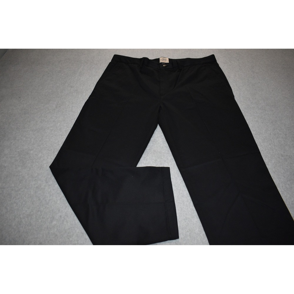 St John's Bay Pants Mens 42x32 Black Easy Care Classic Fit Flat Front Chino NEW - Picture 2 of 7
